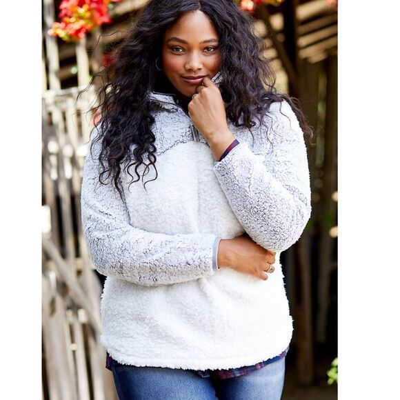 Maurices Tops - Maurices grey colorblock sherpa pullover sweatshirt L
